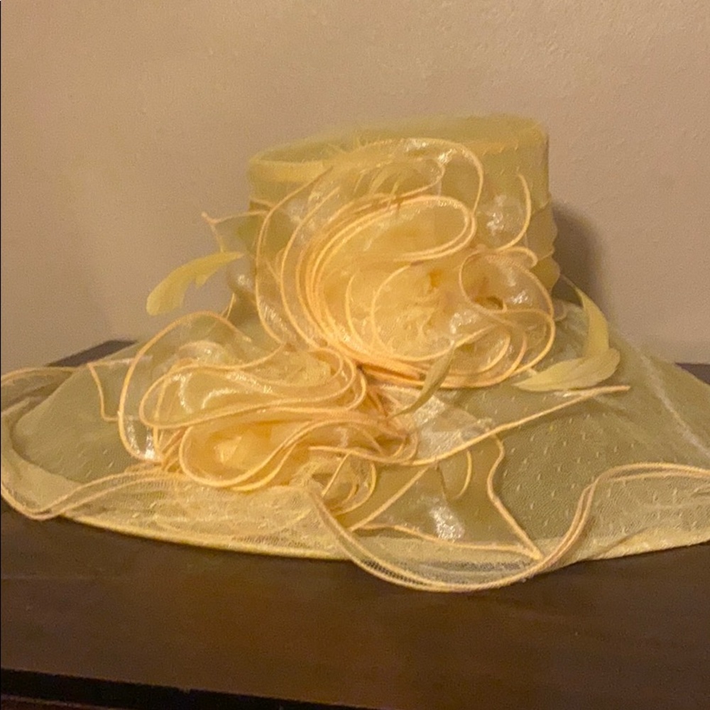 Yellow durby hat. Worn twice